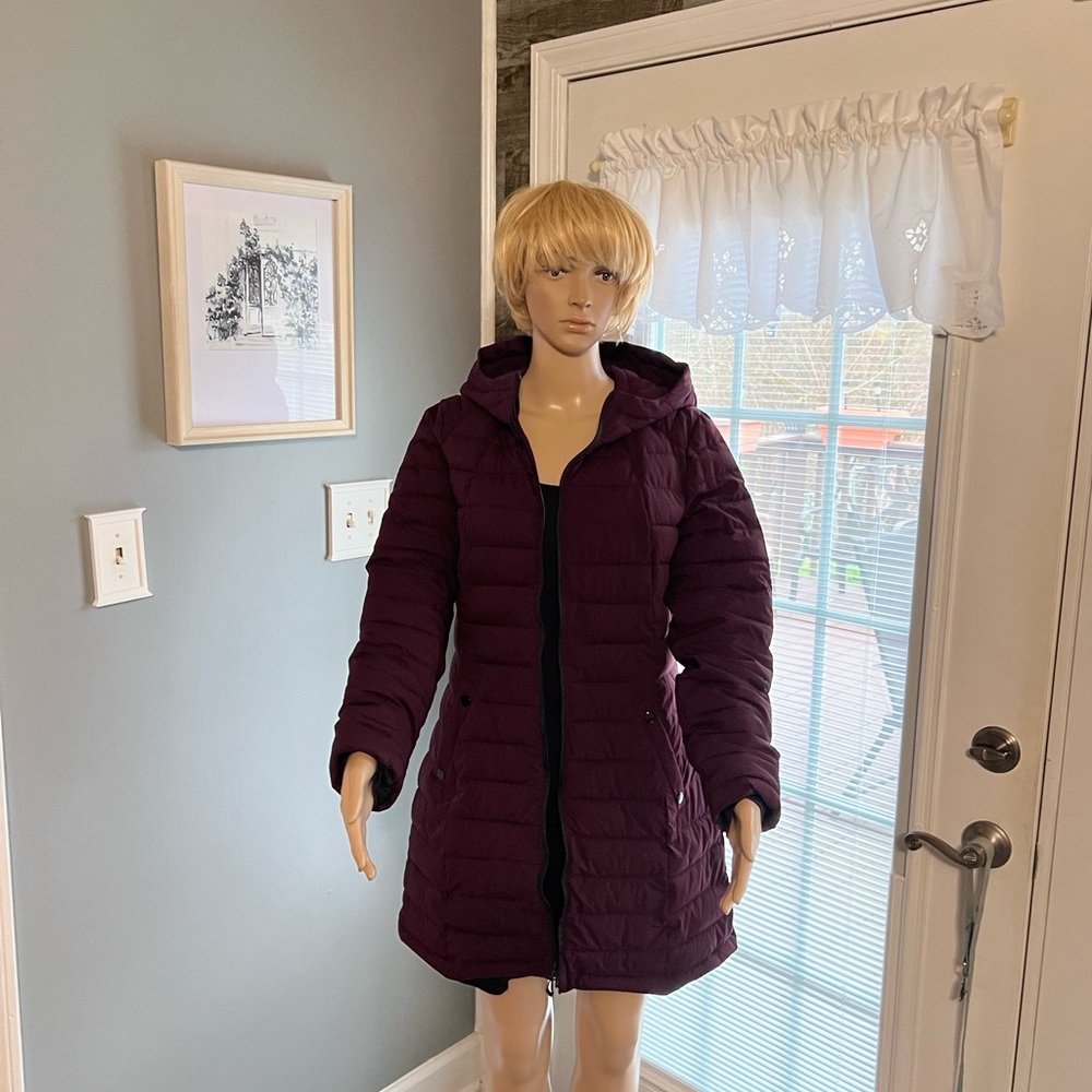 Purple Puffer Coat‎ SZ MED